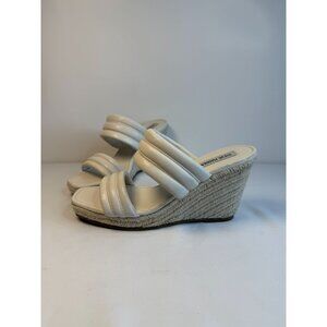 Steve Madden Wipeout Sandals  Women Size 9 White Espadrille Wedge Heel Shoes